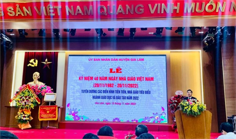 Trường mầm non Cổ Bi  vinh dự và tự hào được Chủ Tịch UBND thành Phố Hà Nội tặng danh hiệu Tập Thể Lao động xuất sắc 